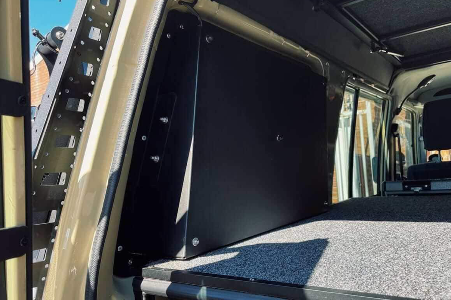 76 Series Side Window Box Complete Kit