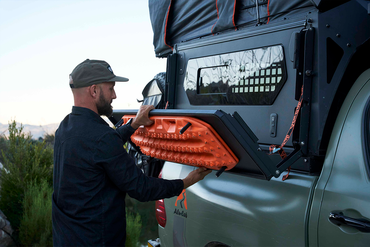 Camper MaxTrax Fold-Out Side Table