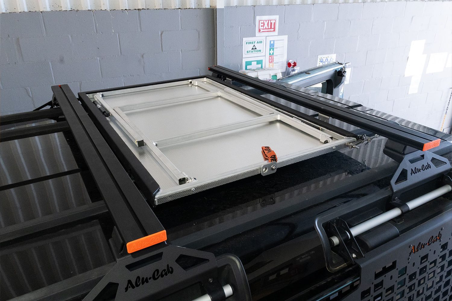 INEOS Grenadier Table Slide Bundle