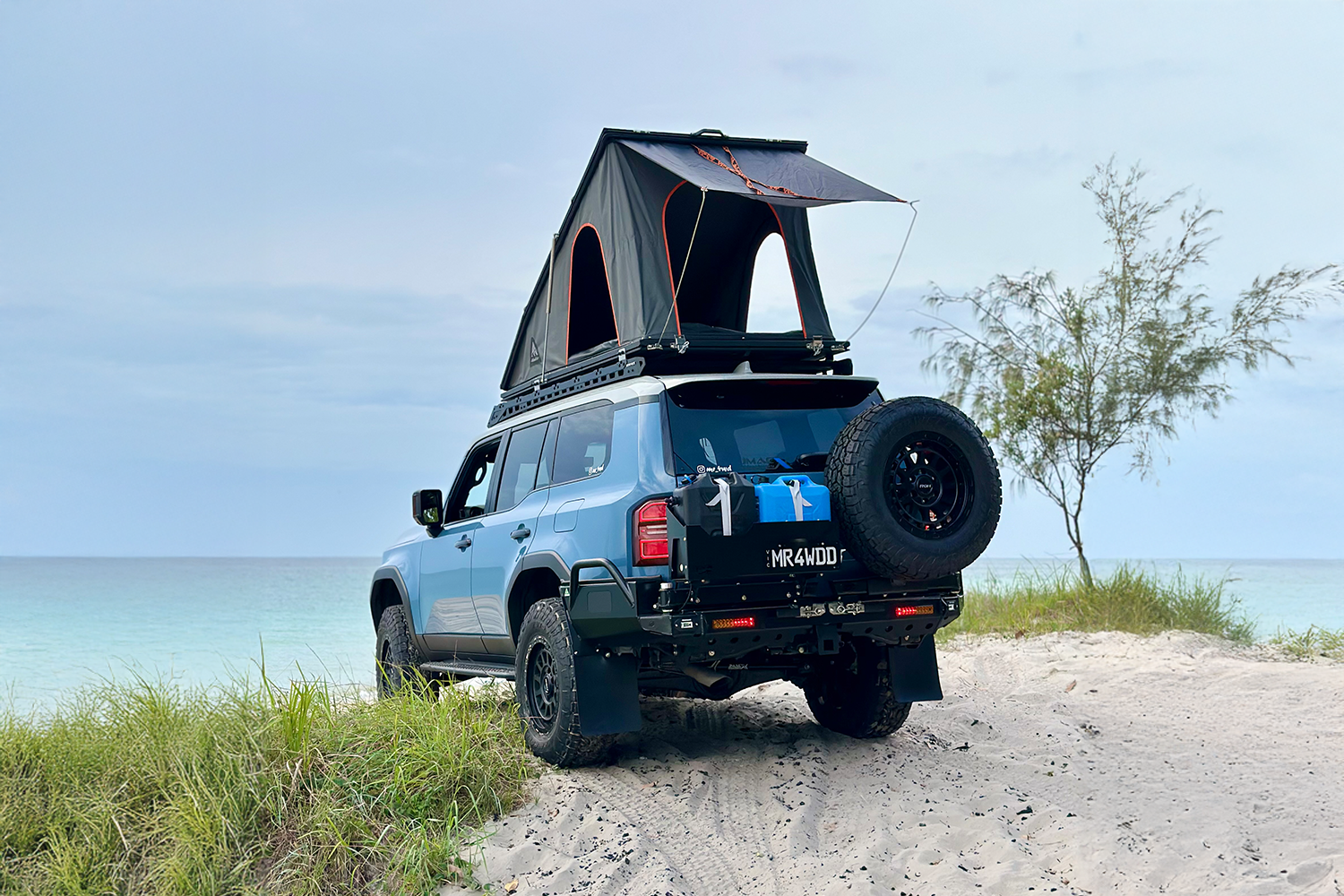 LT-50 Lightweight Rooftop Tent