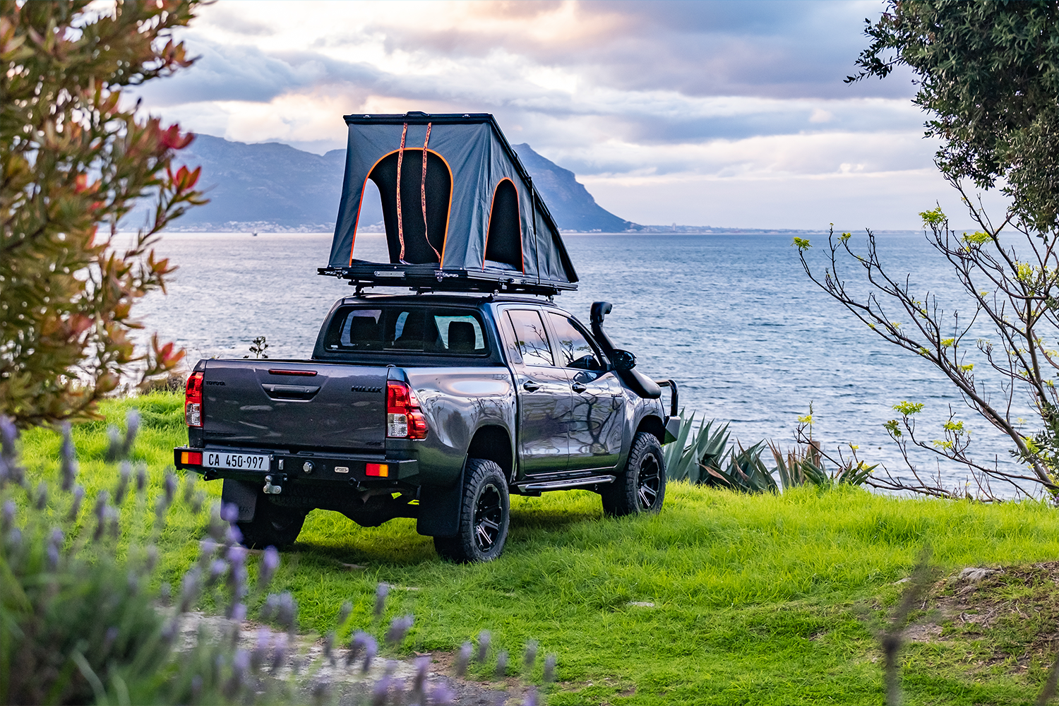 LT-50 Lightweight Rooftop Tent
